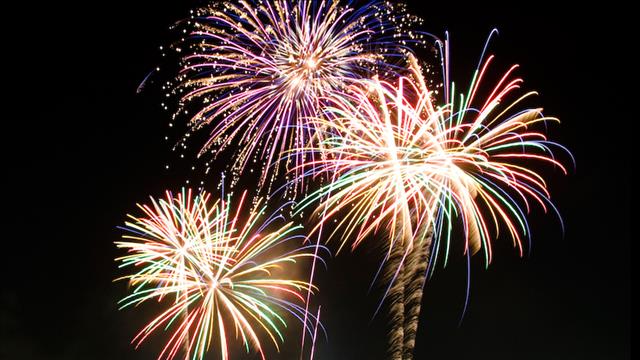 The Moon Valley fireworks 2015 July 4th celebration will be held on Friday July 3rd at the Moon Valley Country Club in North Phoenix, AZ.